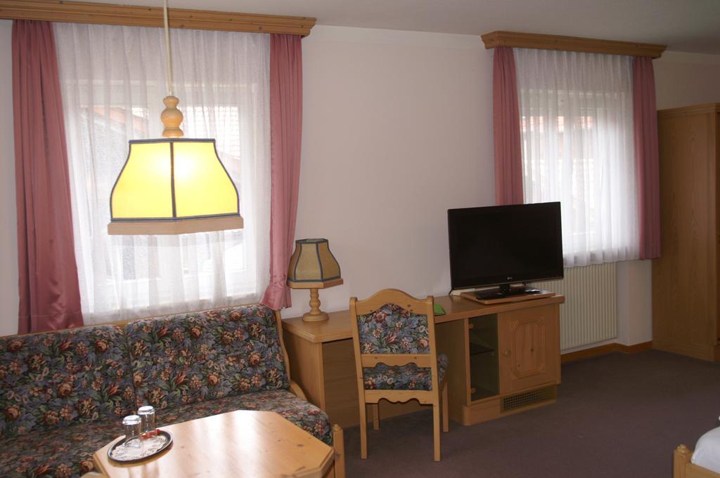 Scharmerhof Хоенбрун Екстериор снимка